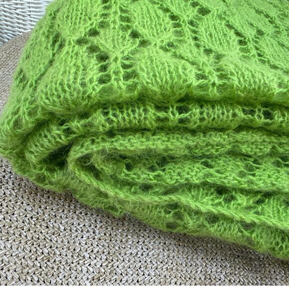 Mohair Wool Crochet Blanket lime green Hand Made Diamond Knit Throw 68x48” - Picture 3 of 10